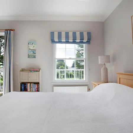 Lowenna Manor 4 * 패드스토